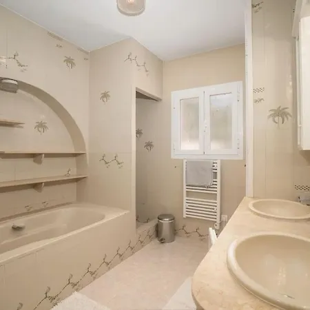 Private In Elviria 公寓 *